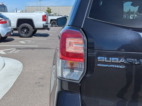 Used 2017 Subaru Forester 2.5i Limited AWD/4WD image 43