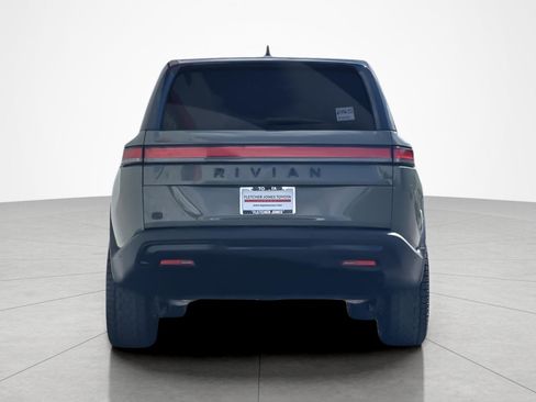 Used 2023 Rivian R1S Launch Edition image 4