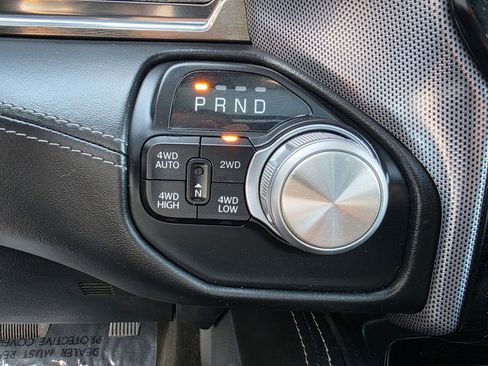 Used 2020 RAM 1500 Limited w/ Black Appearance Package image 18