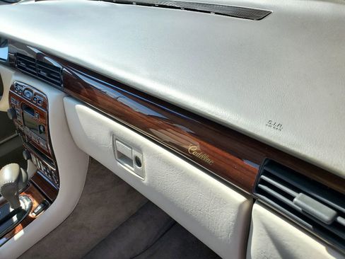 Used 2002 Cadillac Eldorado ESC image 39