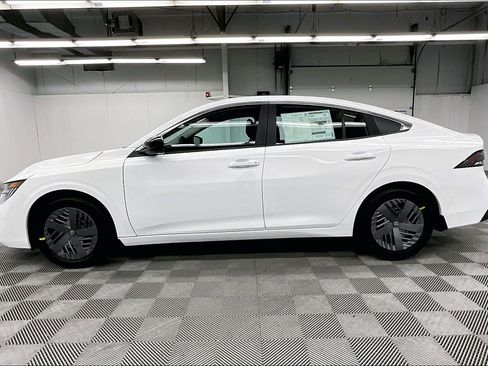 New 2026 Nissan Sentra SV FWD image 18