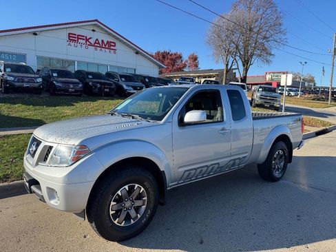 Used 2016 Nissan Frontier PRO-4X image 1