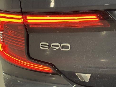 Used 2023 Volvo S90 B6 Ultimate w/ Protection Package Premier image 42