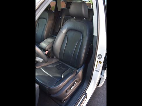 Used 2014 Audi Q5 2.0T Premium Plus w/ Premium Plus Package AWD/4WD image 16