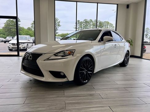 Used 2015 Lexus IS 250 image 3