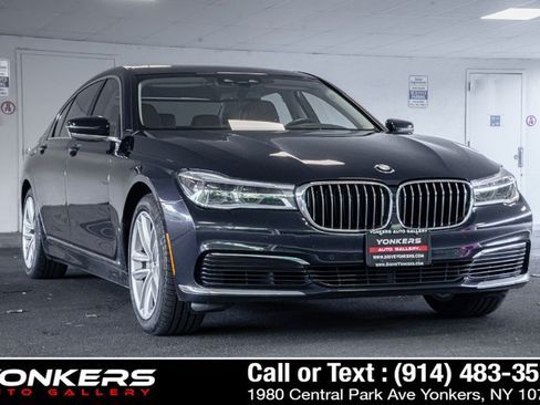 Used 2019 BMW 750i xDrive w/ Executive Package AWD/4WD image 5