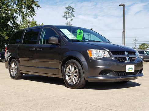 Used 2016 Dodge Grand Caravan SE image 8