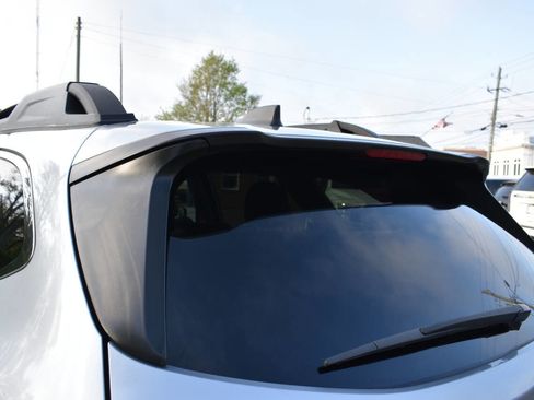 Used 2024 Subaru Outback Premium image 32