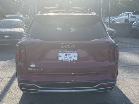 Used 2023 Kia Sorento S FWD image 7