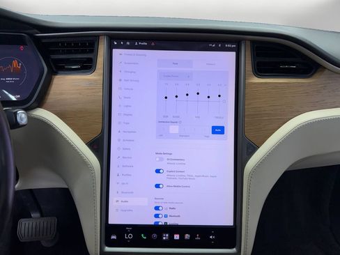 Used 2019 Tesla Model X AWD/4WD image 27