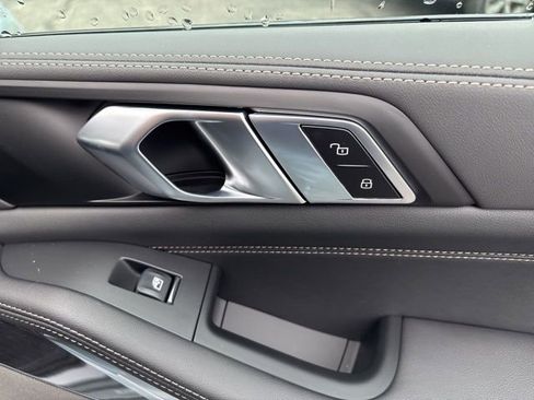 New 2026 BMW X5 xDrive40i w/ M Sport Package image 14