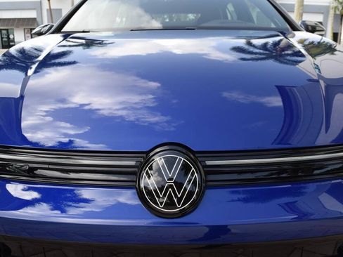 Used 2025 Volkswagen Golf R Black Edition AWD/4WD image 38