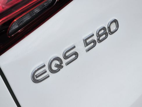 Used 2023 Mercedes-Benz EQS 580 4MATIC SUV image 8