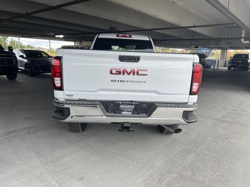 New 2026 GMC Sierra 3500 Pro w/ Convenience Package image 8