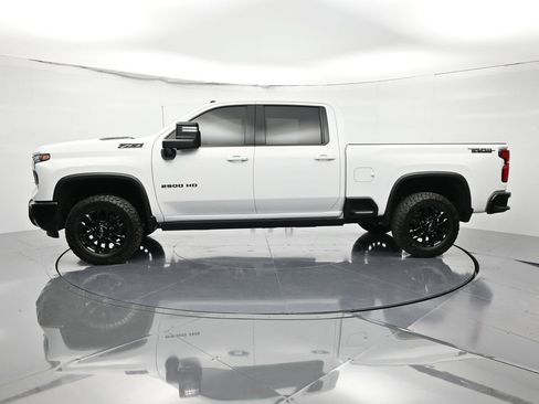 Certified 2025 Chevrolet Silverado 2500 LTZ w/ LTZ Plus Package image 8