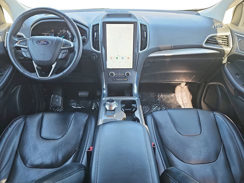 Used 2022 Ford Edge Titanium w/ Equipment Group 301A image 8