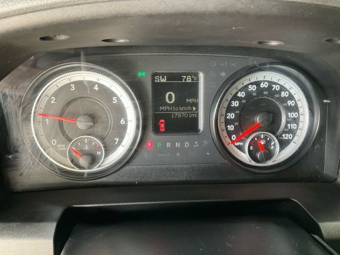 Used 2015 RAM 2500 Tradesman w/ Chrome Appearance Group AWD/4WD image 33
