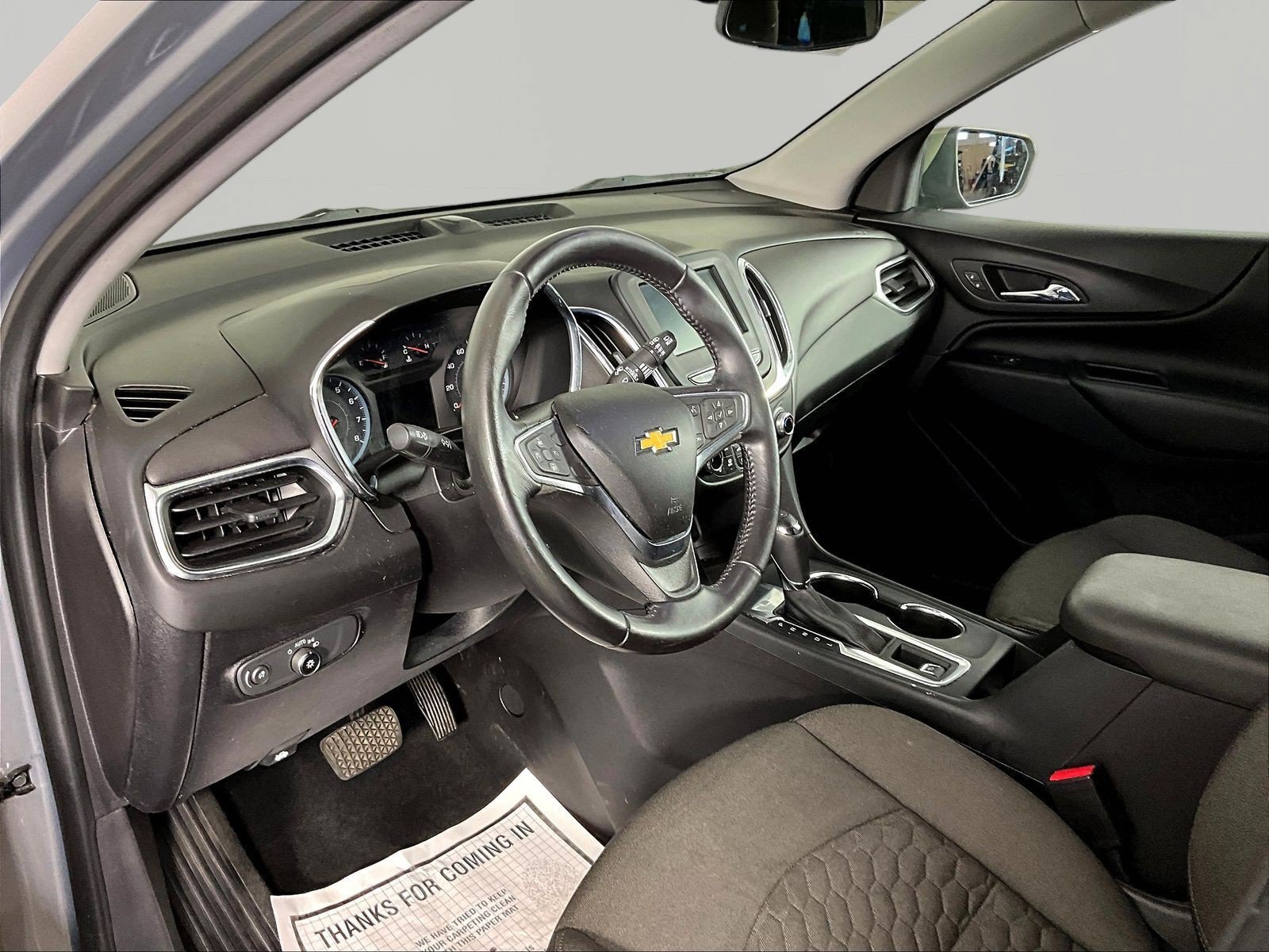 Used 2018 Chevrolet Equinox LT FWD image 14