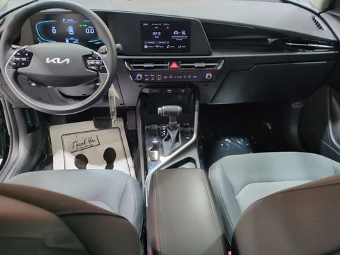 Certified 2023 Kia Niro LX FWD image 14