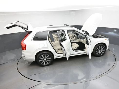 Used 2024 Volvo XC90 B5 Core w/ Protection Package Premier AWD/4WD image 46