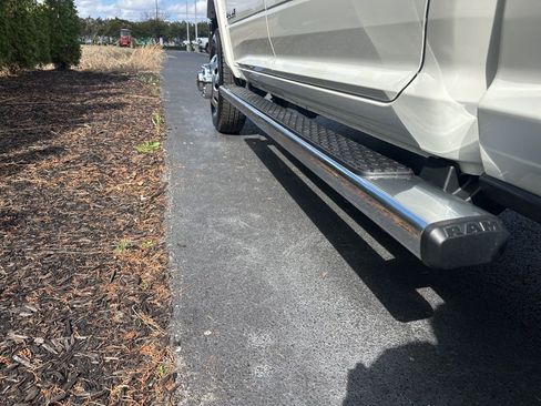Used 2022 RAM 3500 Laramie image 29