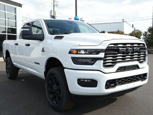 New 2026 RAM 2500 Big Horn AWD/4WD image 3