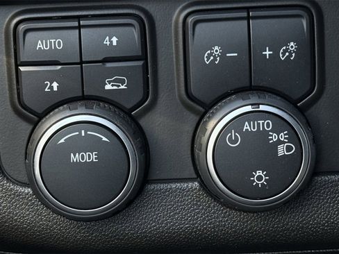 Used 2021 Chevrolet Tahoe LT w/ Rear Media and Nav Package image 21