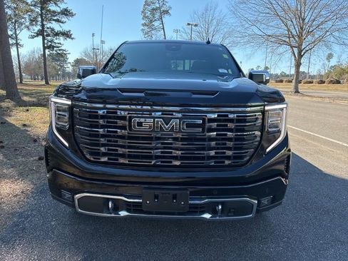 Used 2025 GMC Sierra 1500 Denali Ultimate image 8