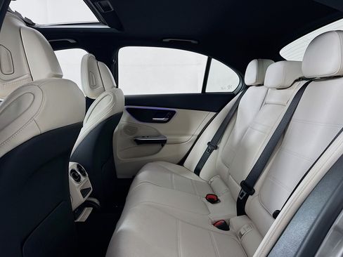 Certified 2022 Mercedes-Benz C 300 Sedan image 9
