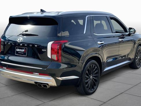 Used 2023 Hyundai Palisade Calligraphy image 13