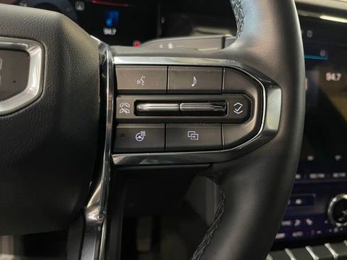 Used 2025 GMC Acadia Elevation image 21