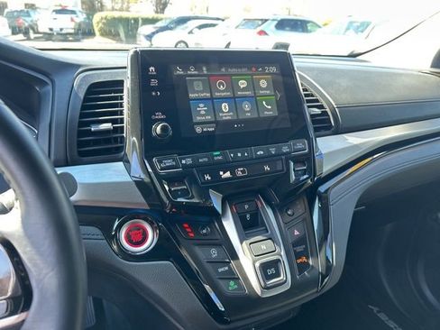 Used 2024 Honda Odyssey Touring image 24