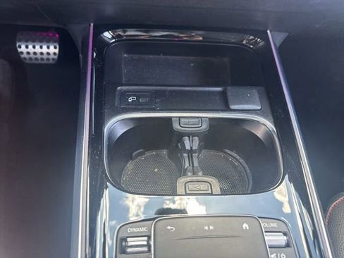 Used 2022 Mercedes-Benz GLB 250 4MATIC image 17