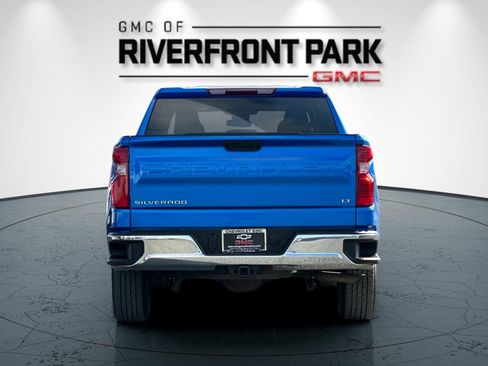 Used 2025 Chevrolet Silverado 1500 LT AWD/4WD image 4