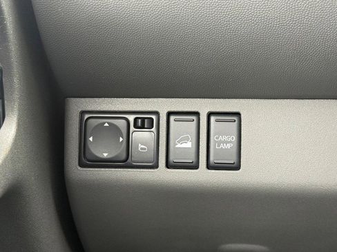 Used 2020 Nissan Frontier SV image 29