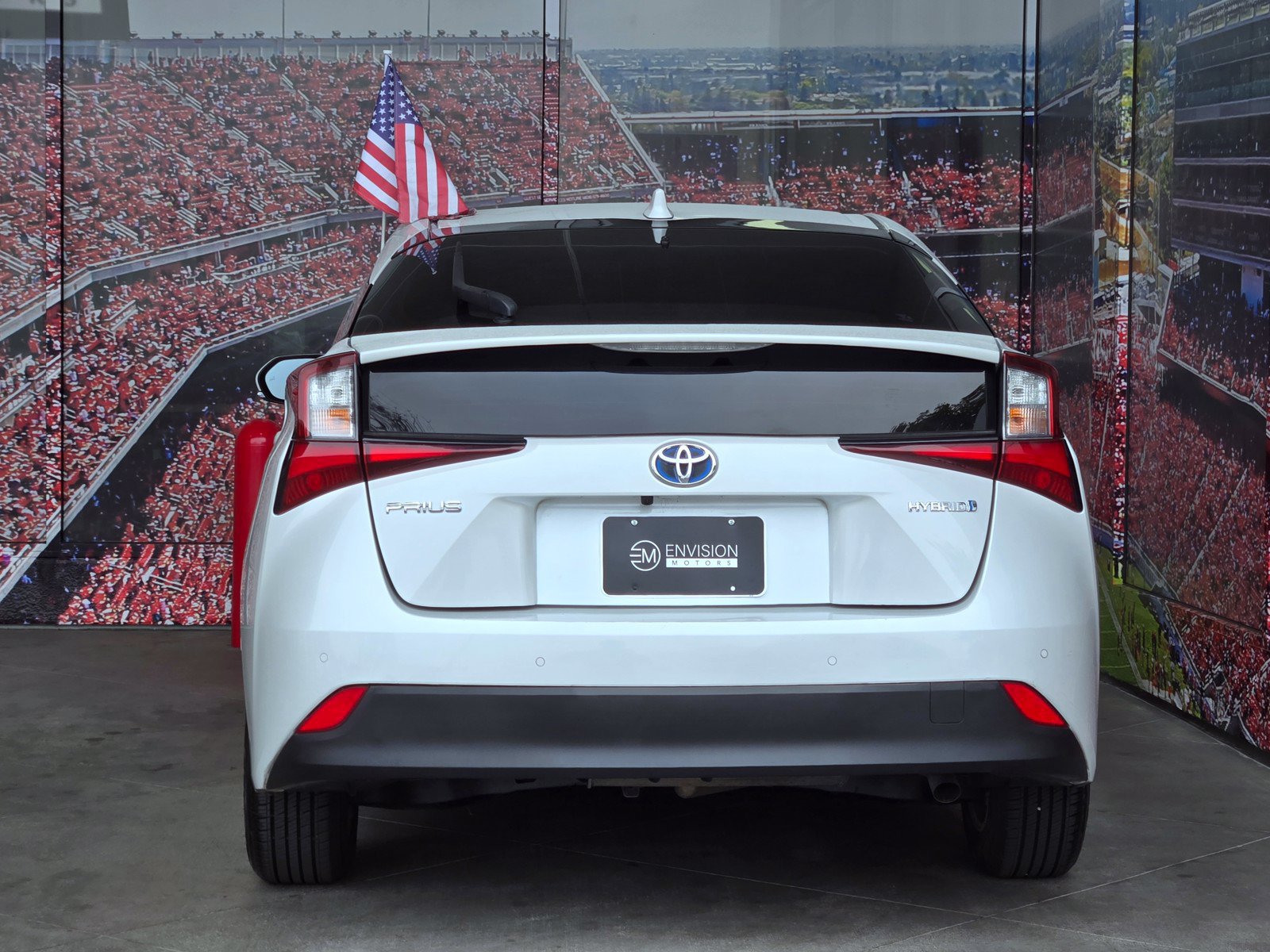 Used 2021 Toyota Prius LE w/ Carpet Mat Package (TMS) FWD image 6