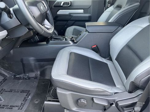 Used 2023 Ford Bronco Big Bend image 10