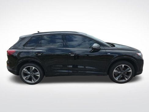 Used 2023 Audi Q4 e-tron Premium Plus w/ Premium Plus AWD/4WD image 5