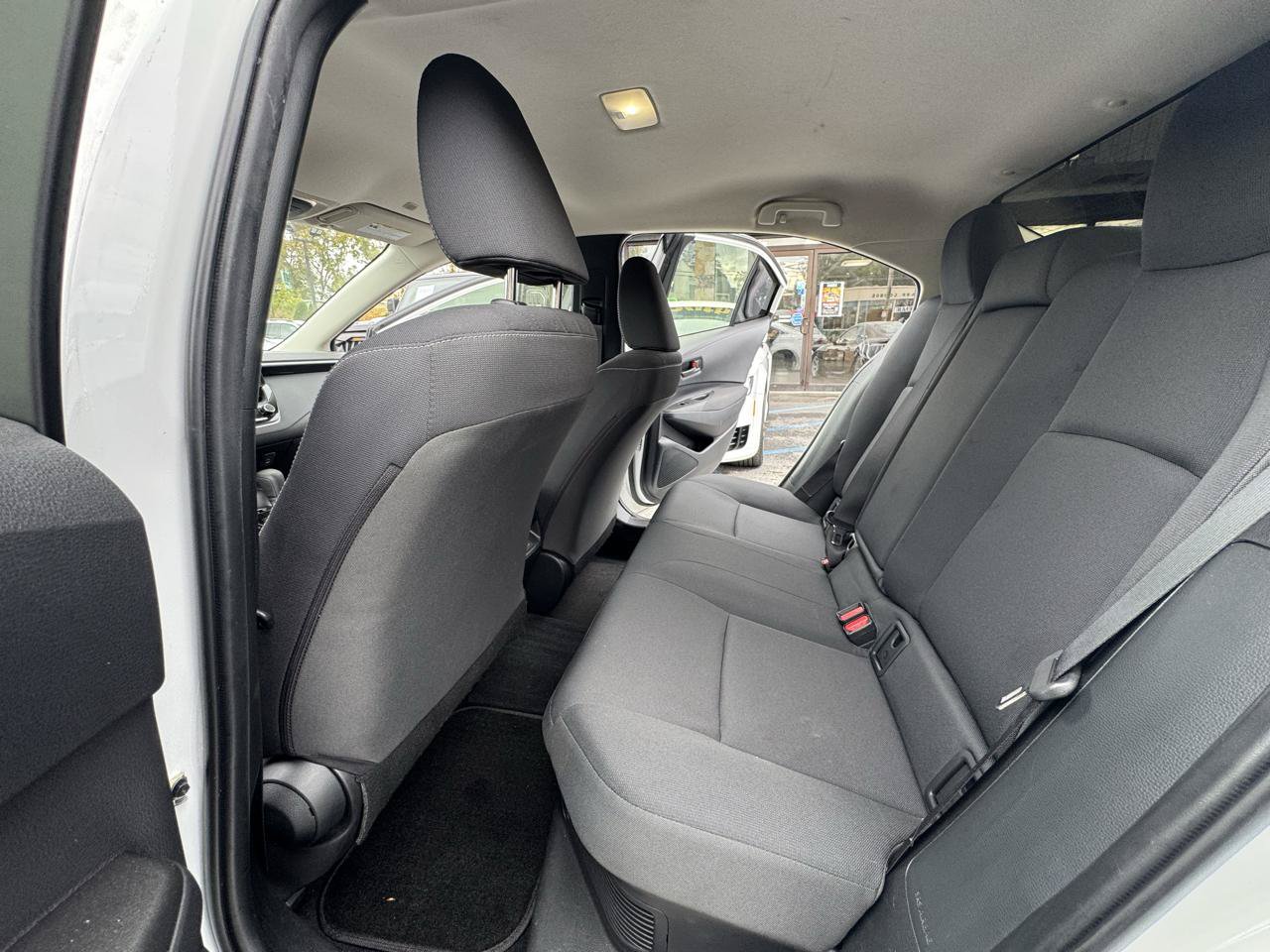 Used 2023 Toyota Corolla LE w/ LE Convenience Package FWD image 18