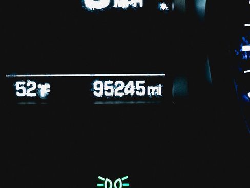 Used 2018 Hyundai Santa Fe Sport image 25