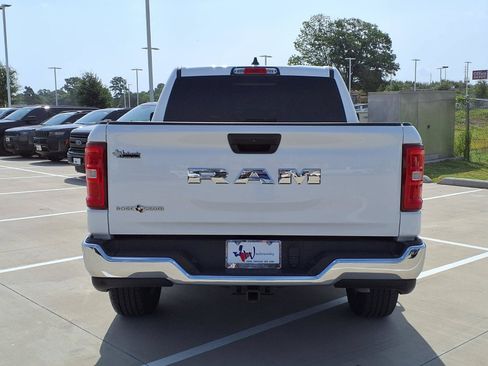 Used 2025 RAM 1500 Lone Star RWD image 7