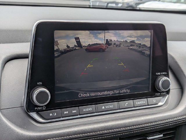 Used 2025 Nissan Rogue SV AWD/4WD image 21