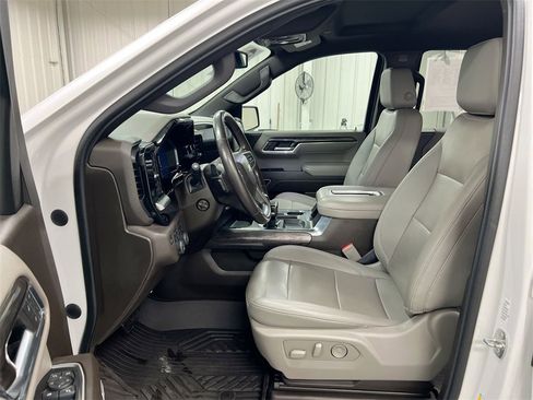 Used 2022 Chevrolet Silverado 1500 LTZ image 19