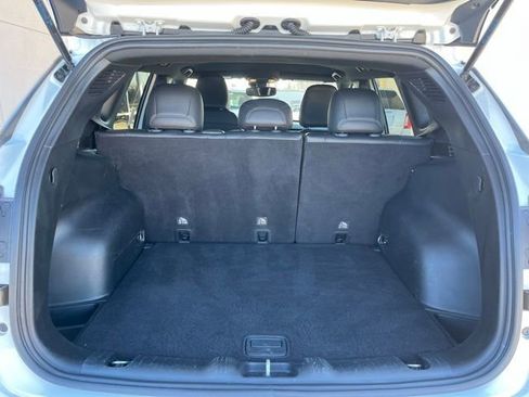 Used 2024 Jeep Compass Latitude image 29