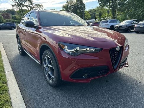New 2026 Alfa Romeo Stelvio Sprint w/ Convenience Package AWD/4WD image 2