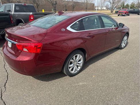 Used 2017 Chevrolet Impala LT w/ Convenience Package image 11