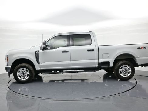 Used 2025 Ford F250 XLT image 9