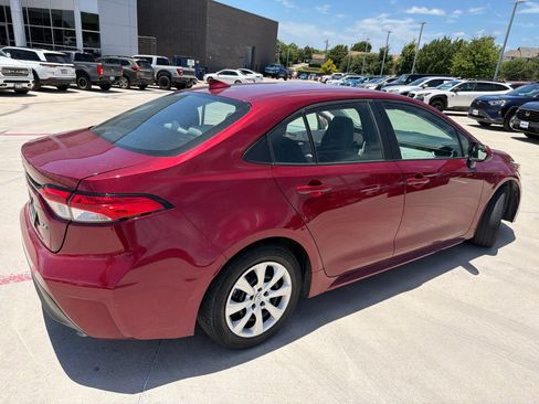 Used 2024 Toyota Corolla LE FWD image 4