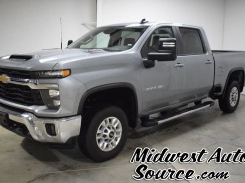 Used 2025 Chevrolet Silverado 2500 LT w/ Convenience Package image 1