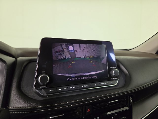 Used 2022 Nissan Rogue SV AWD/4WD image 18